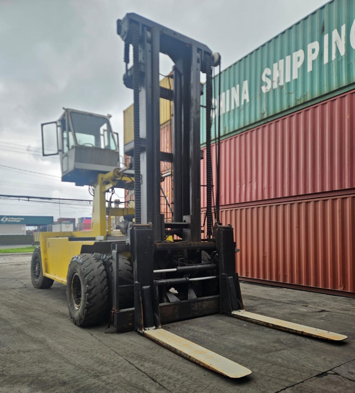 Empilhadeira Combustão - Milan - MC37