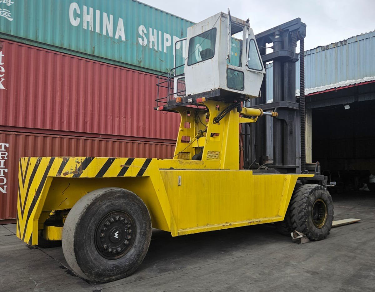 Empilhadeira Combustão - Milan - MC37