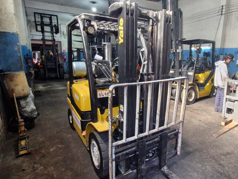 Empilhadeira Combustão - Yale - GLP050VX