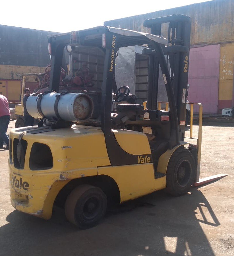 Empilhadeira Combustão - Yale - GLP070VX
