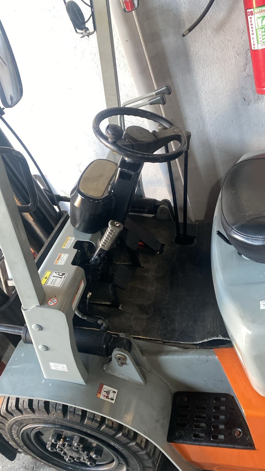 Empilhadeira Combustão - Internal - FD30T