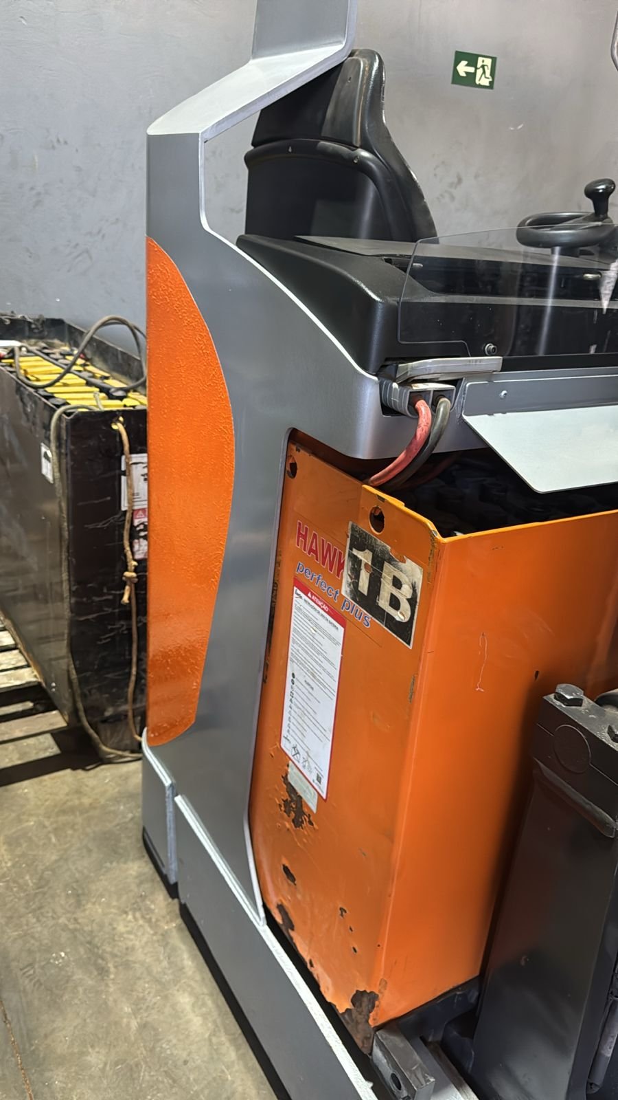 Empilhadeira Retrátil - Still - FMX17NG