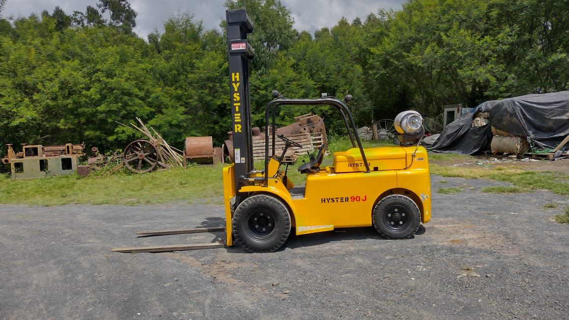 Empilhadeira Combustão - Hyster - H90J