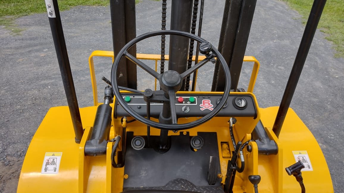 Empilhadeira Combustão - Hyster - H90J