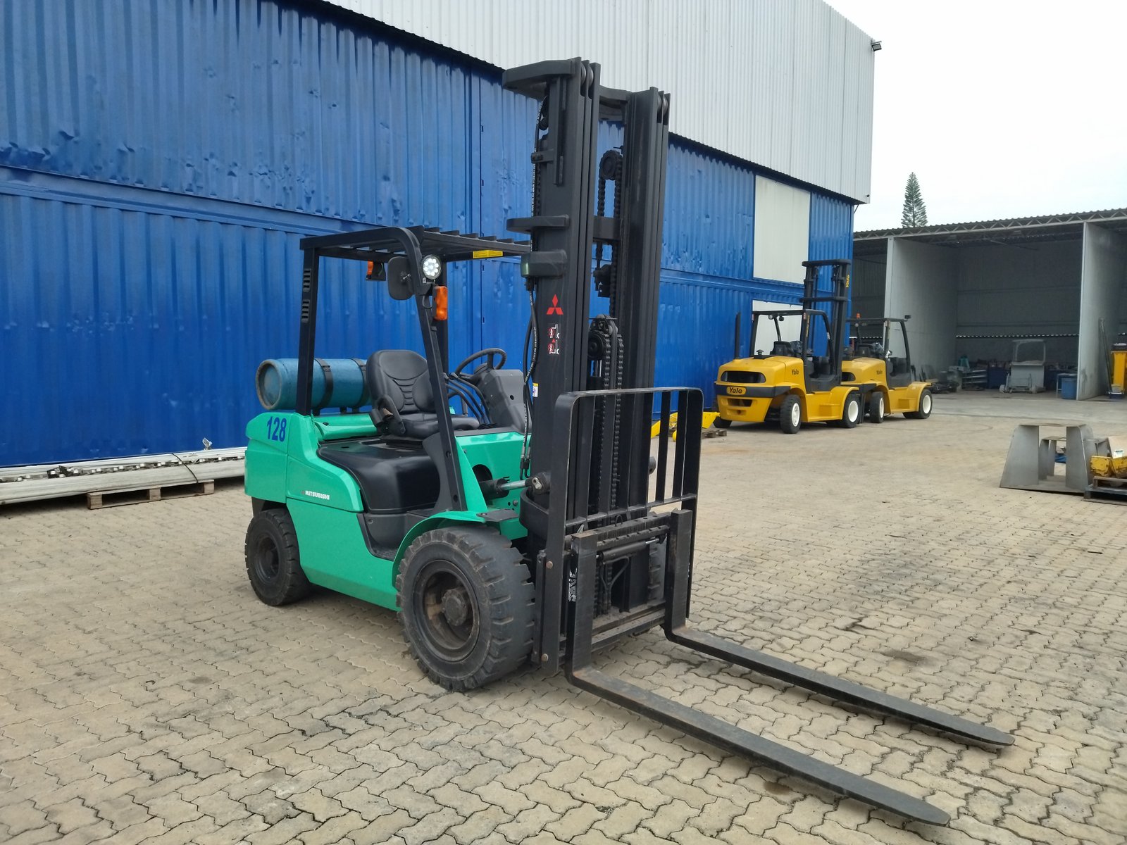 Empilhadeira Combustão - Mitsubishi - FG35NM