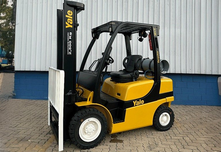 Empilhadeira Combustão - Yale - GP050VX