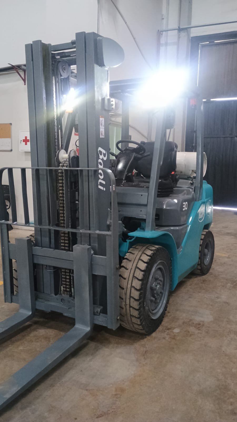 Empilhadeira Combustão - Baoli - FG30
