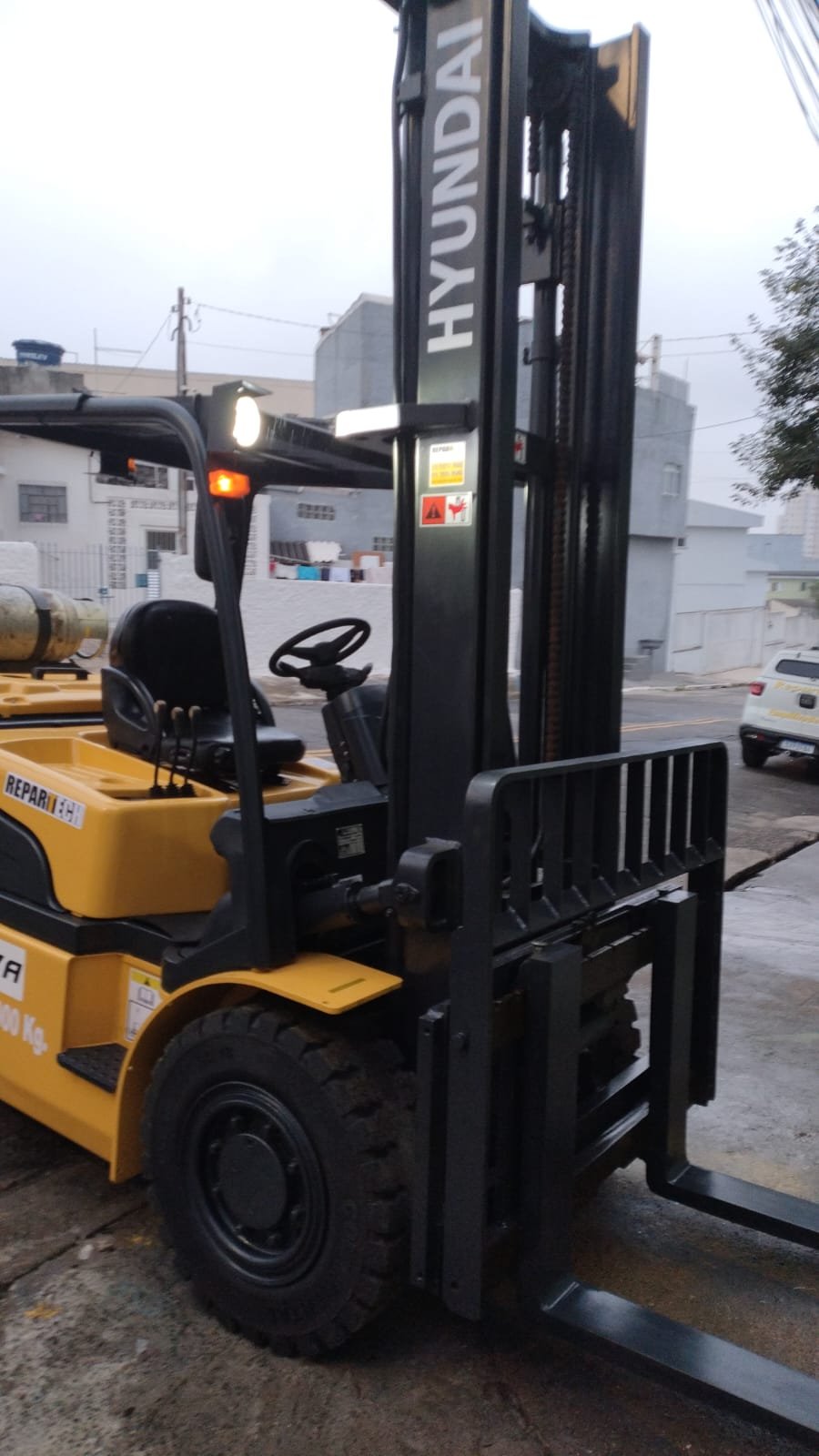 Empilhadeira Combustão - Hyundai - 40L7A