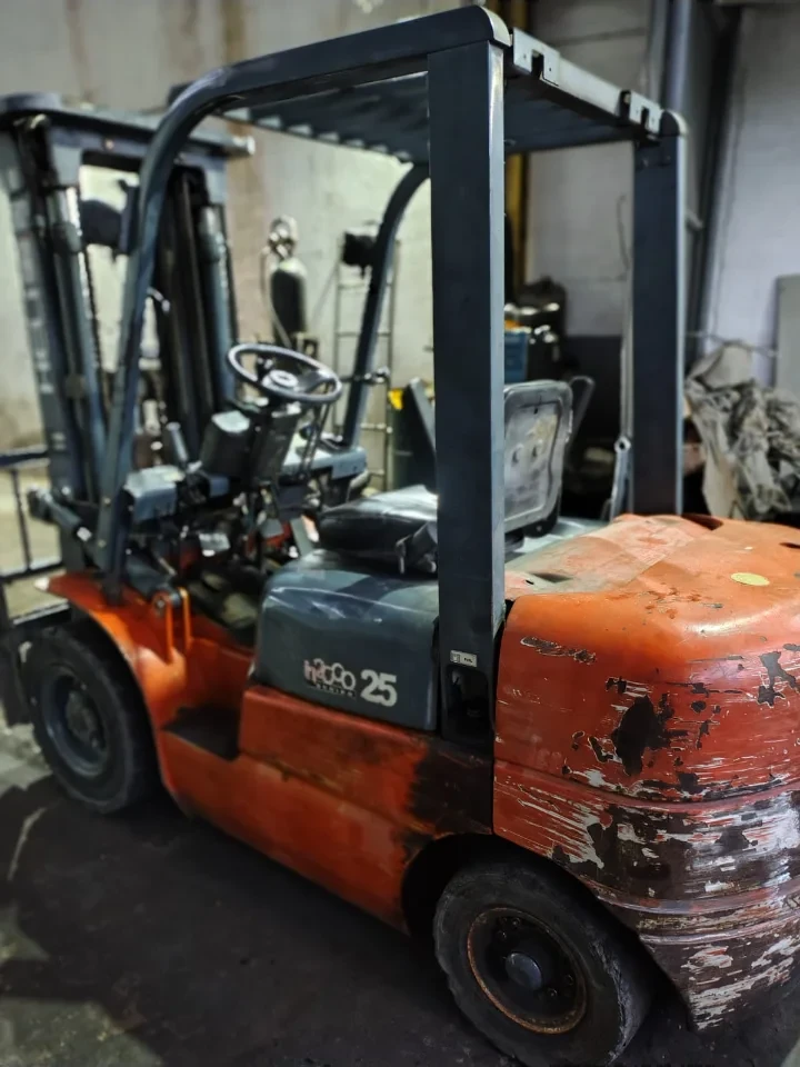Empilhadeira Combustão - Heli - FD25