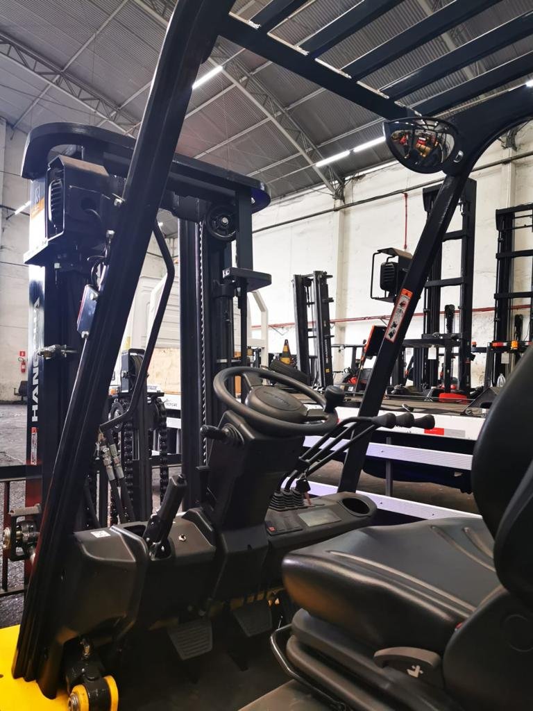 Empilhadeira Combustão - Hangcha - CPQD25