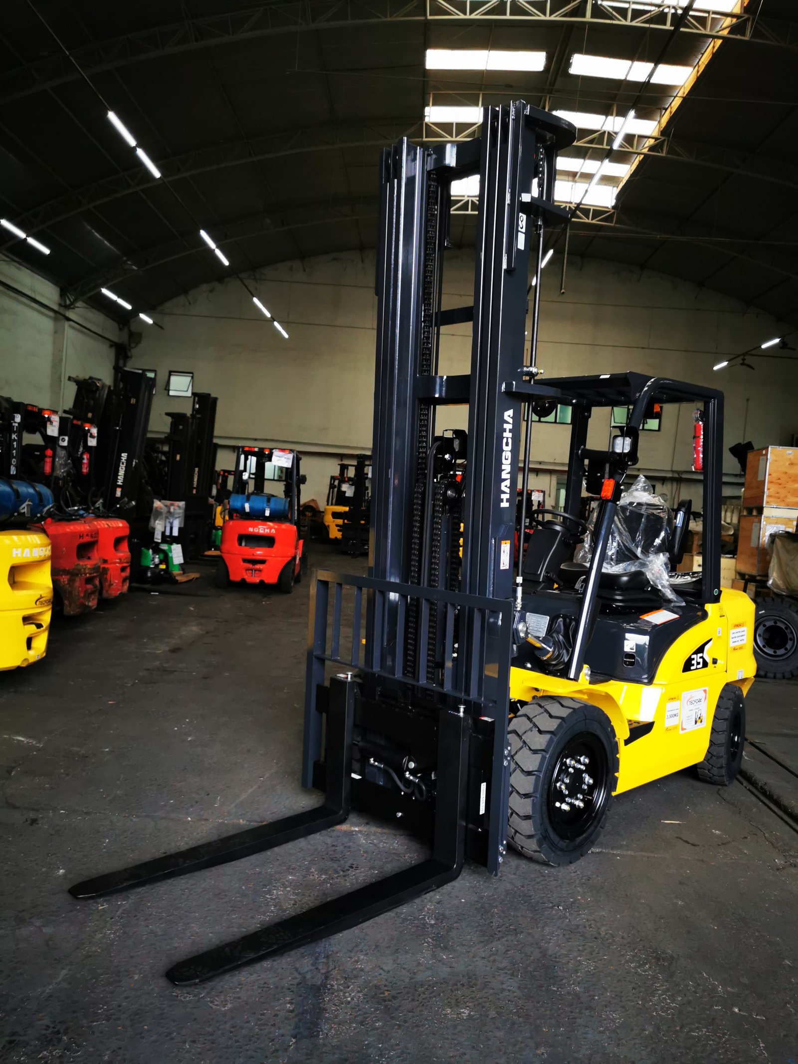Empilhadeira Combustão - Hangcha - CPCD35