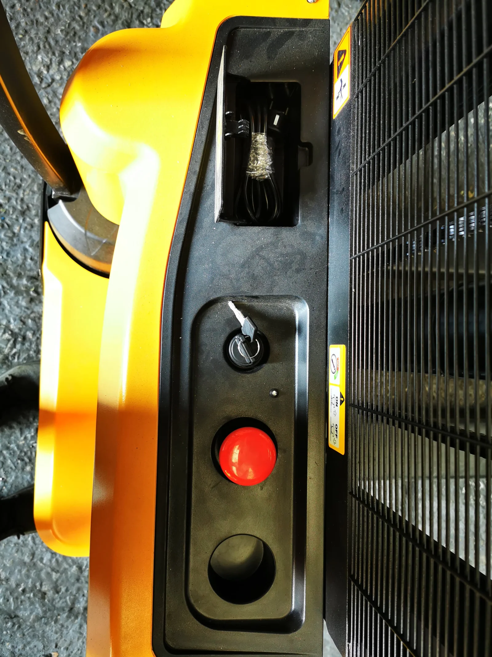 Empilhadeira Paleteira - Hangcha - CDD15