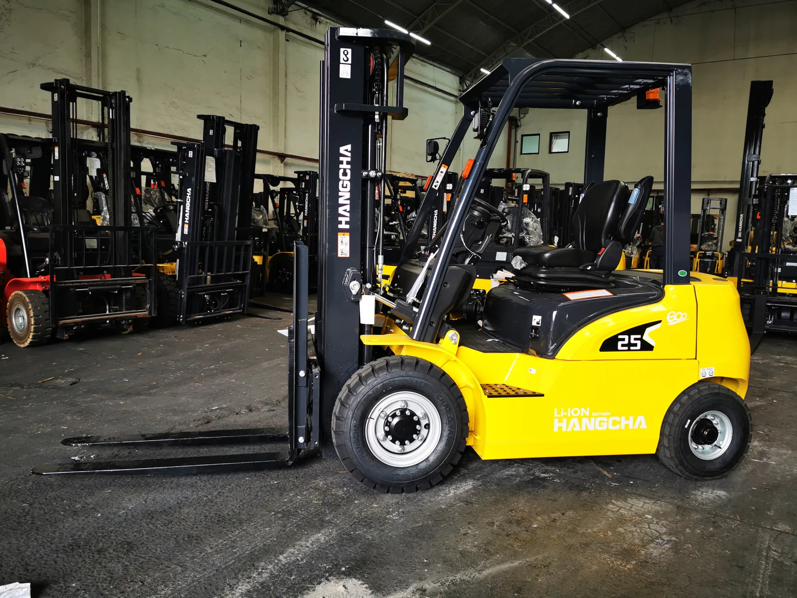 Empilhadeira Contrabalanceada - Hangcha - CPD25
