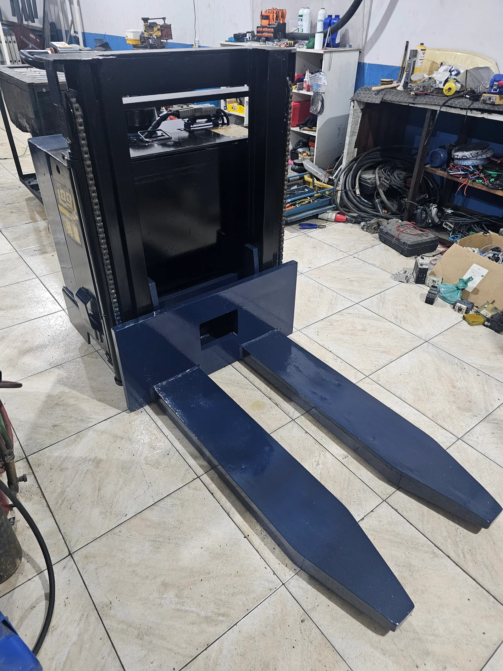 Empilhadeira Paleteira - Skam - EPR