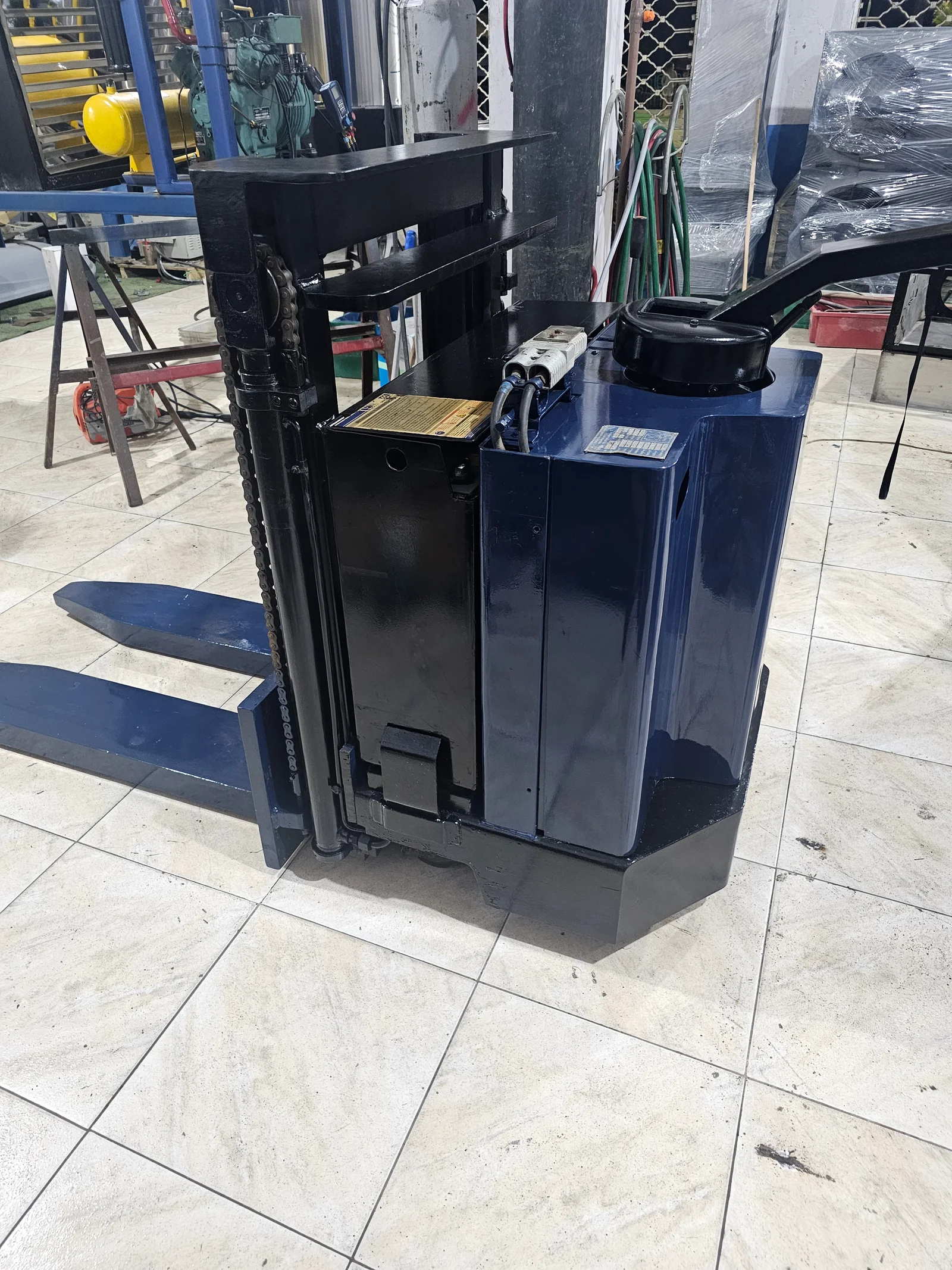 Empilhadeira Paleteira - Skam - EPR