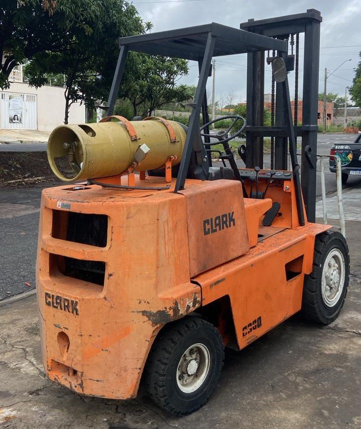 Empilhadeira Combustão - Clark - C300HY50