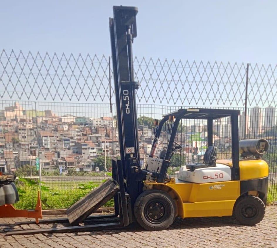 Empilhadeira Combustão - CHL - CPQD50