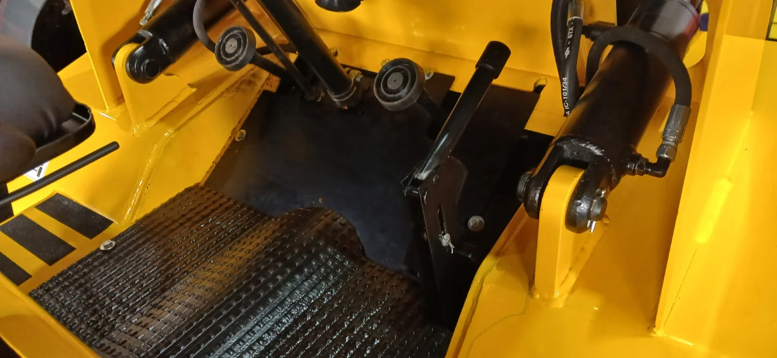 Empilhadeira Combustão - HYSTER - H60A