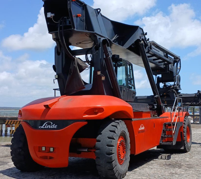 Empilhadeira Reach Stacker - Linde - C4531