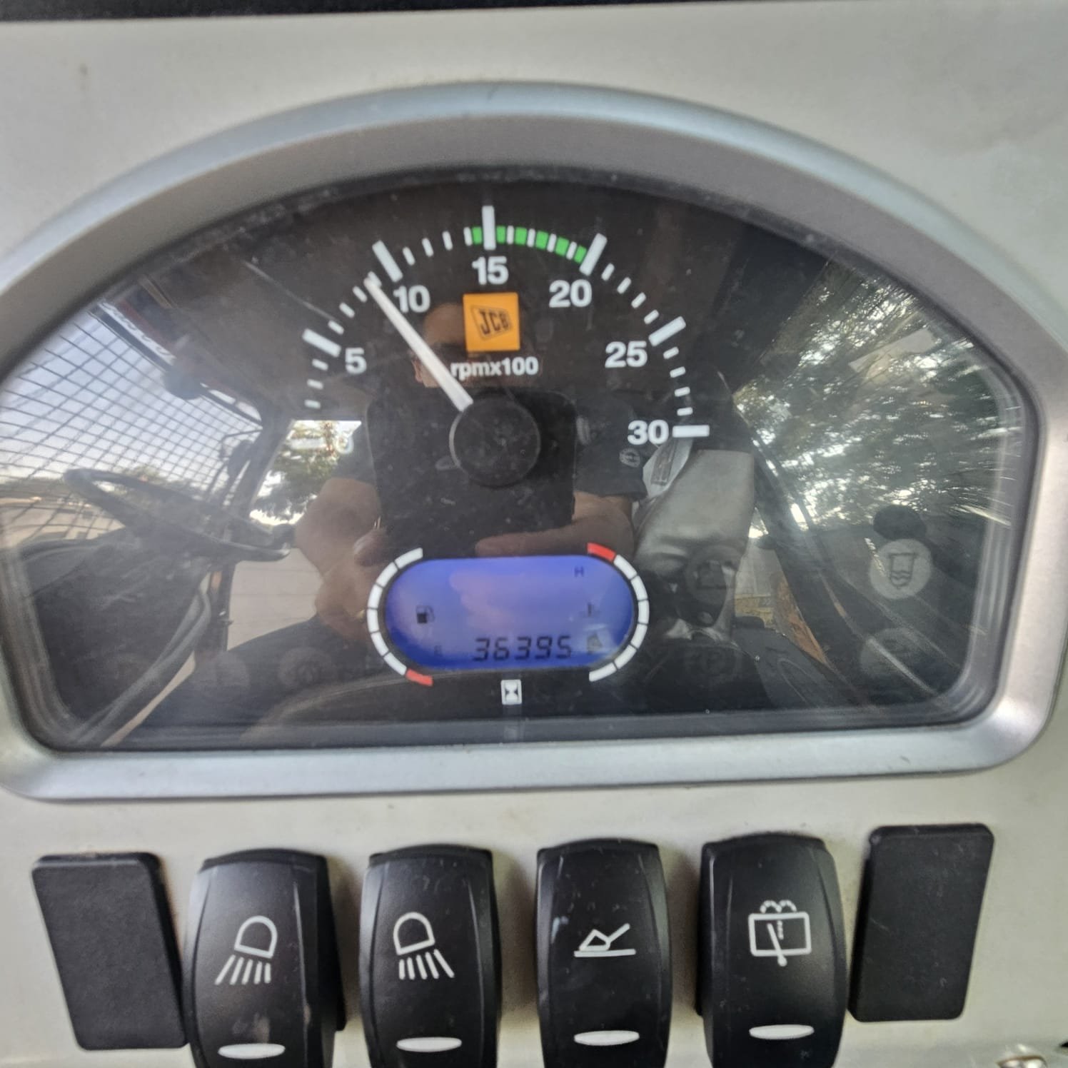 Retroescavadeira - JCB - 3CX