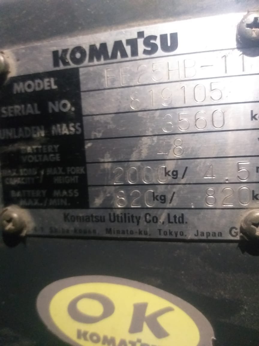 Empilhadeira Combustão - 02 Komatsu - FB25HB-11