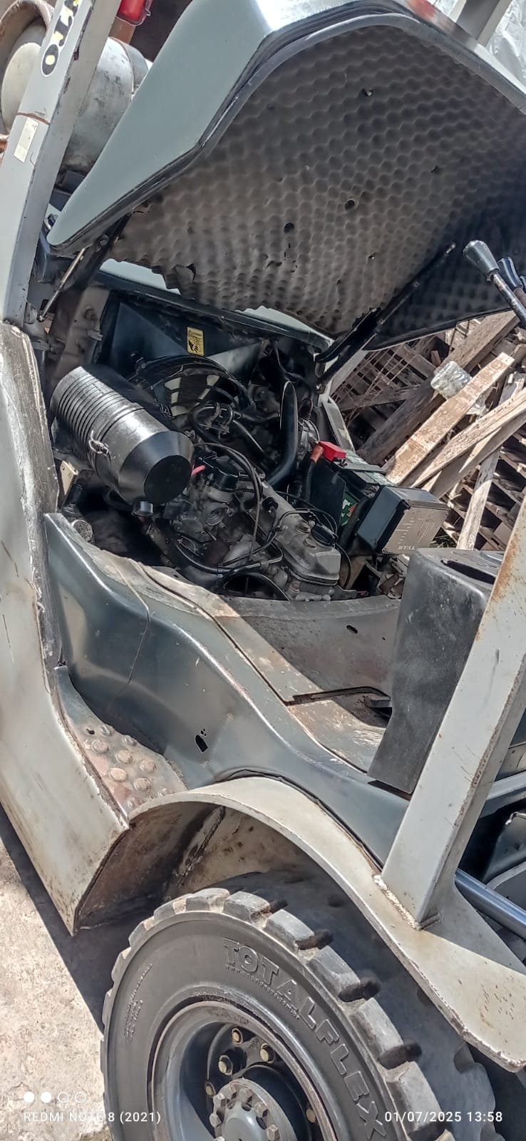 Empilhadeira Combustão - Still - CLX25