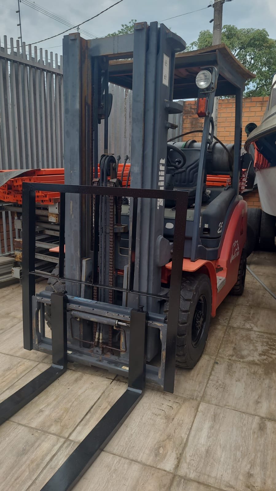 Empilhadeira Combustão - Tailift - FG25