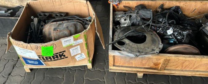 Empilhadeira Combustão - 02 Clark - CMP25