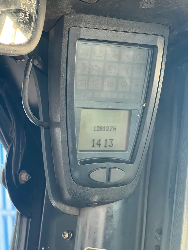 Empilhadeira Combustão - Linde - H25T Cabinada