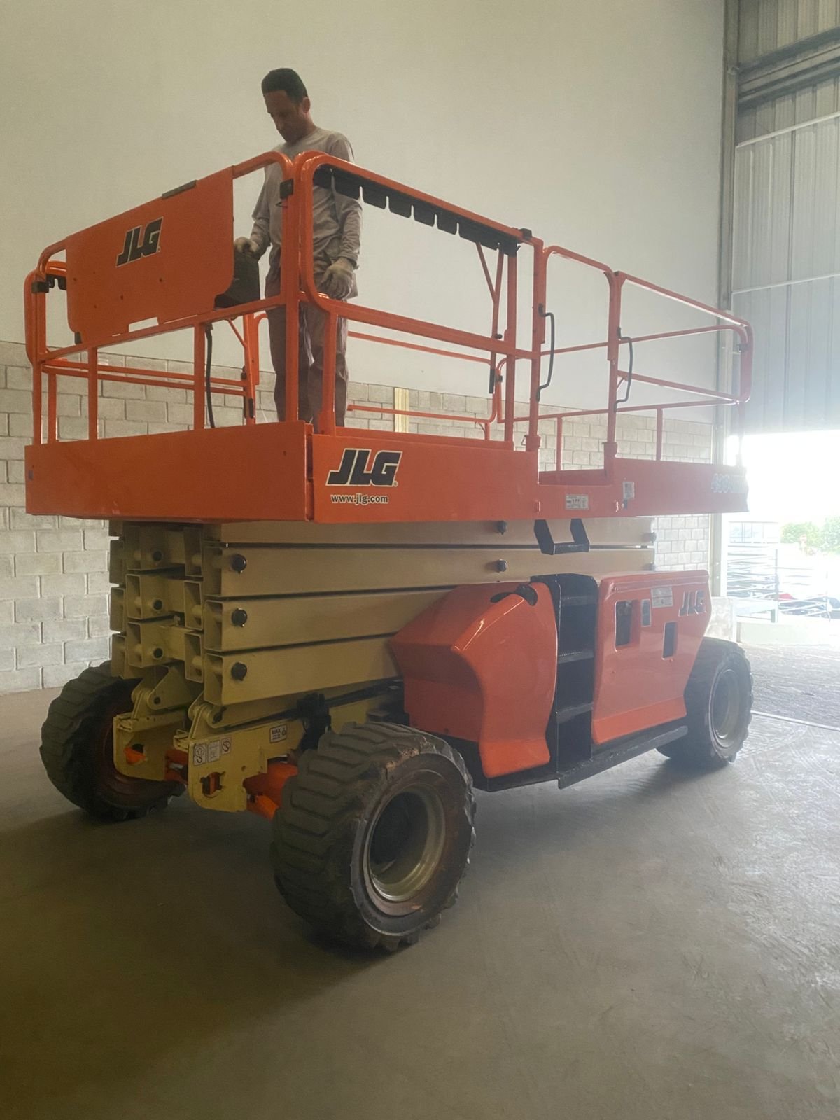 Plataforma Elevatória - JLG - 4394RT