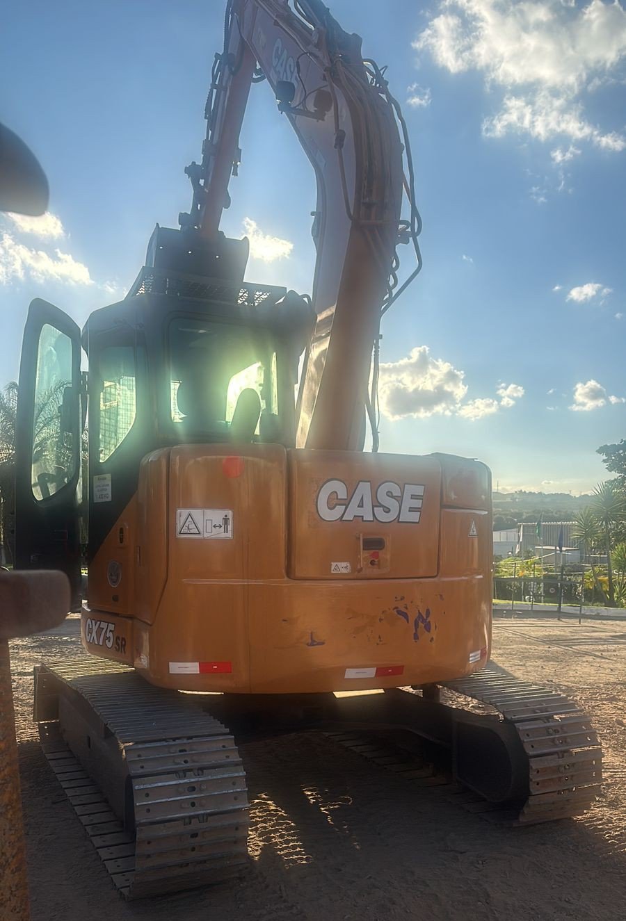 Escavadeira - Case - CX75 SR