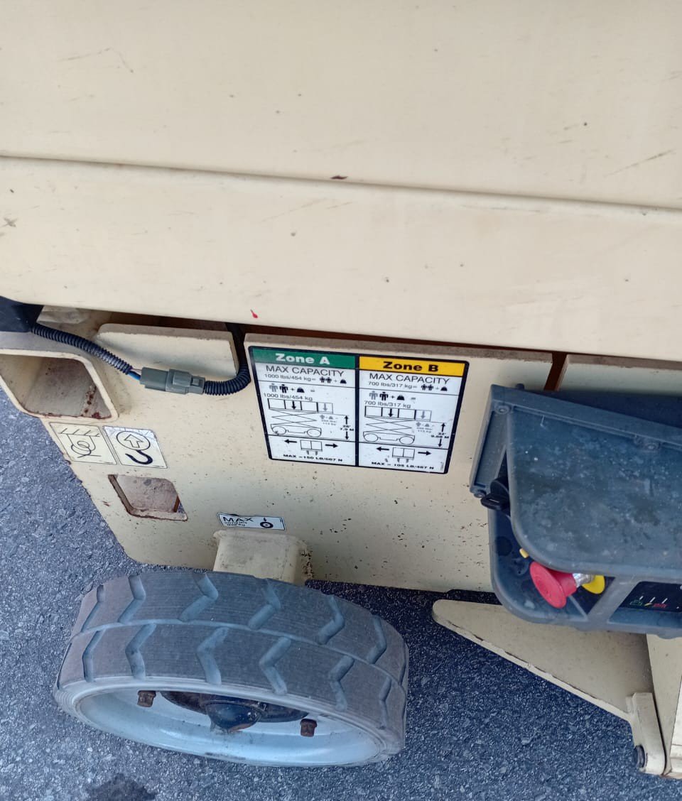 Plataforma Elevatória - JLG - 3246ES