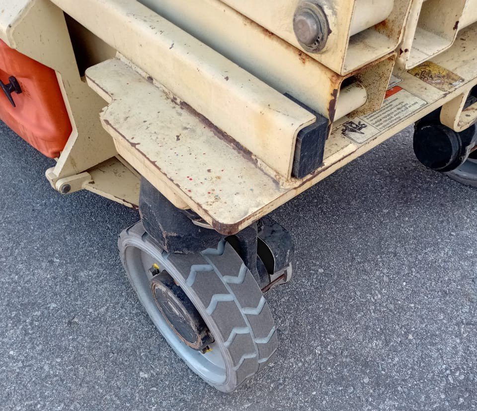 Plataforma Elevatória - JLG - 3246ES