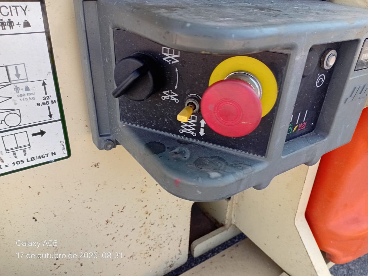 Plataforma Elevatória - JLG - 3246ES