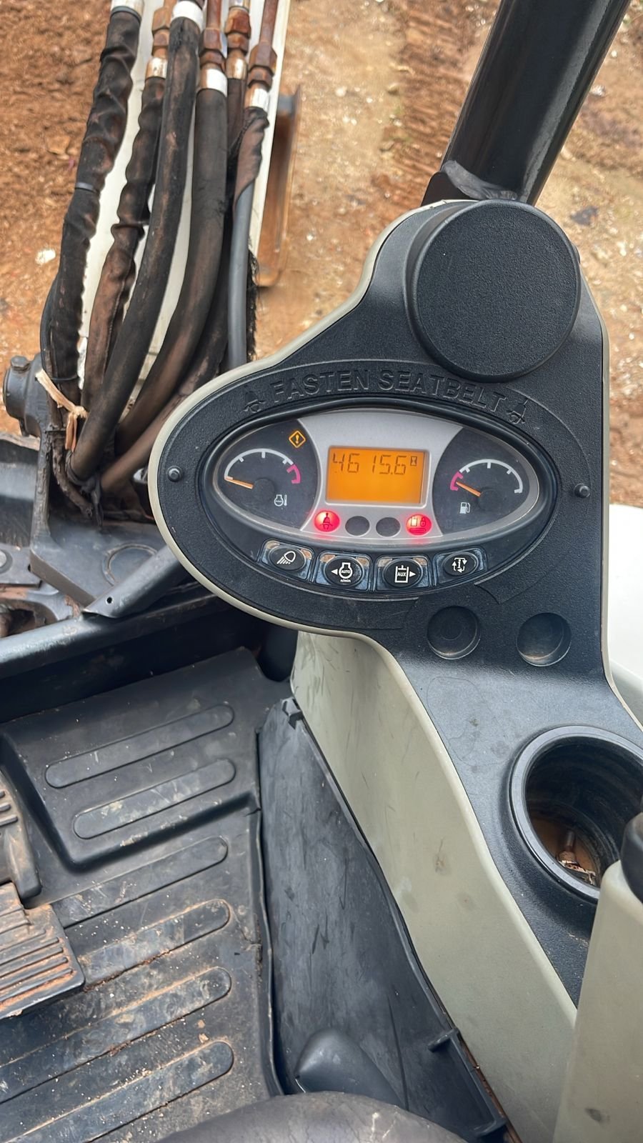 Mini Escavadeira - BobCat - E35