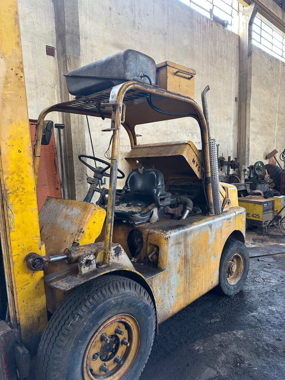 Empilhadeira Combustão - Hyster - H80J