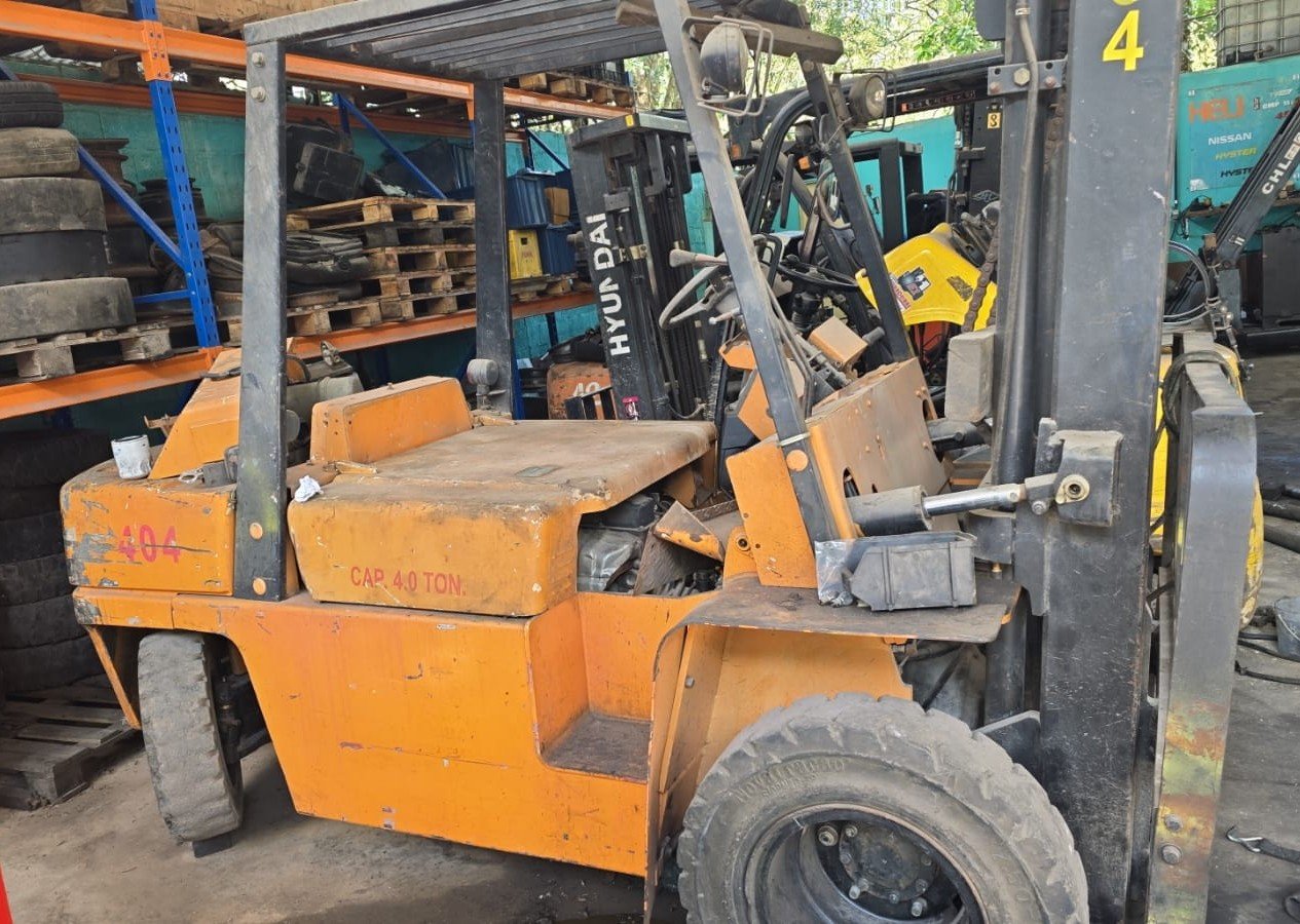 Empilhadeira Combustão - Nissan - FG45