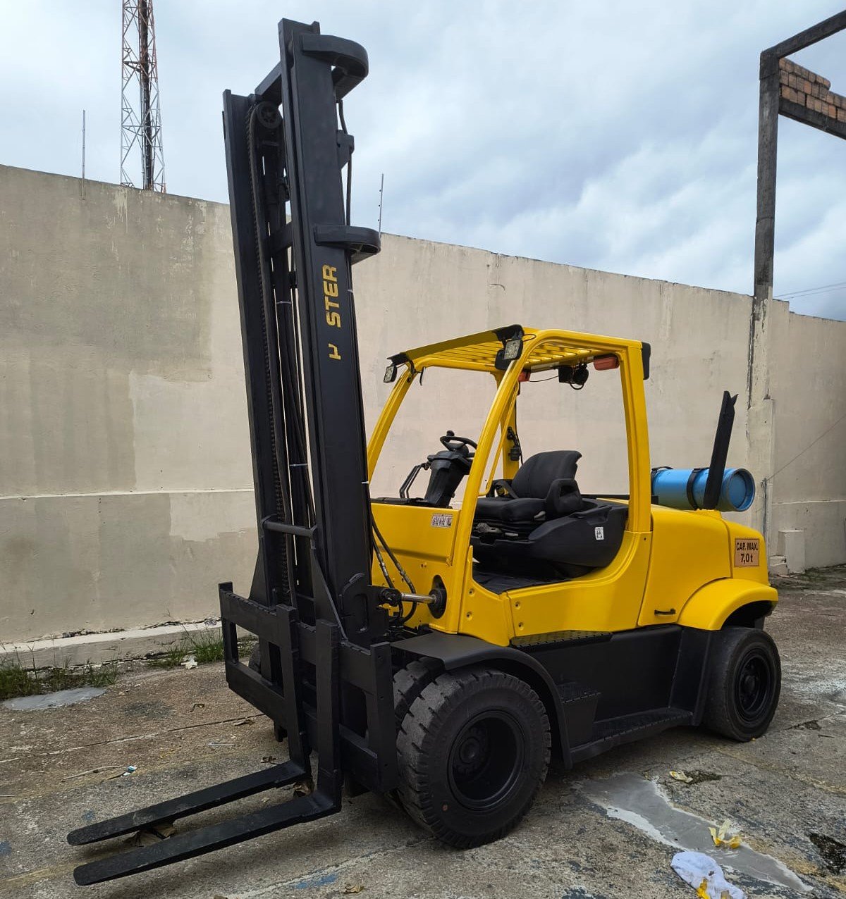 Empilhadeira Combustão - Hyster - H155FT