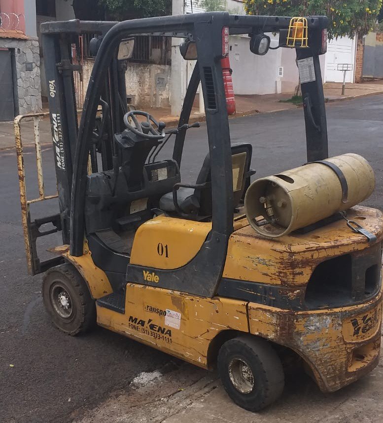 Empilhadeira Combustão - Yale - GP050LX