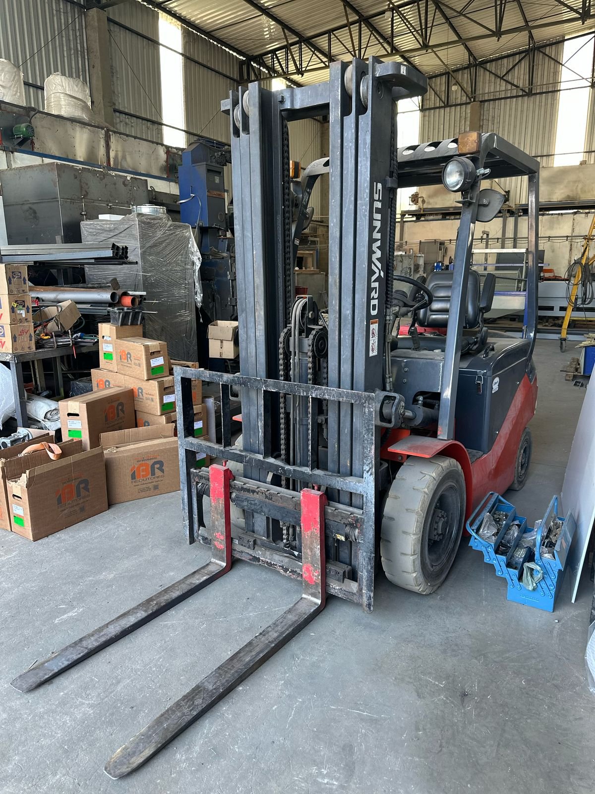 Empilhadeira Contrabalanceada - Sunward - SWFE20