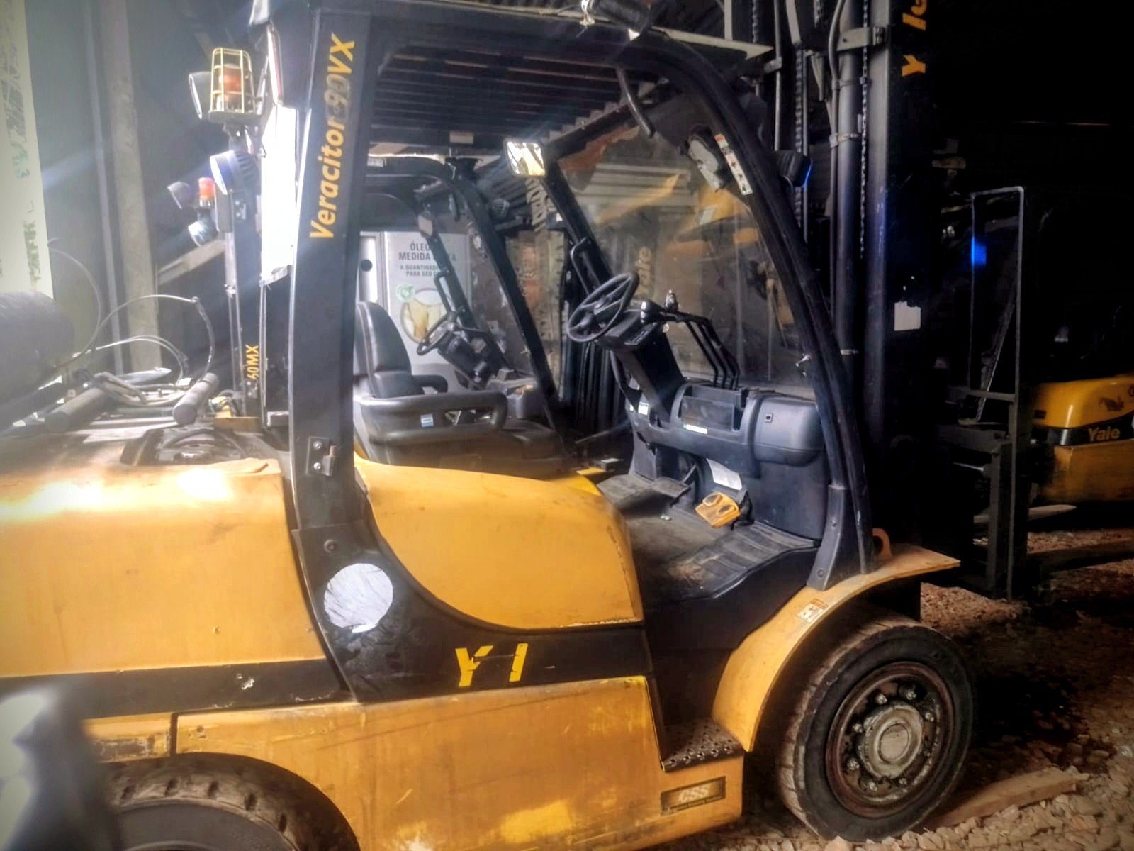 Empilhadeira Combustão - Yale - GP090VX