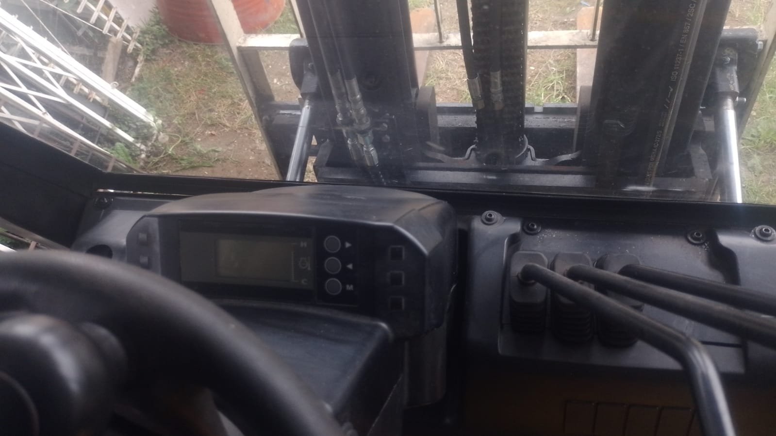 Empilhadeira Combustão - Yale - GP060MX