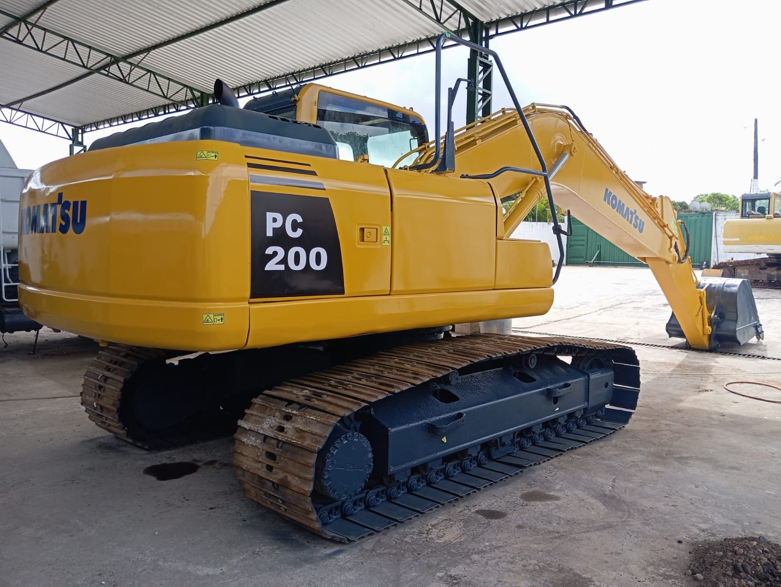 Escavadeira - Komatsu - PC200-8