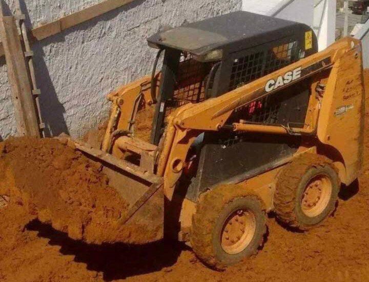 Mini Carregadeira - Case - 410