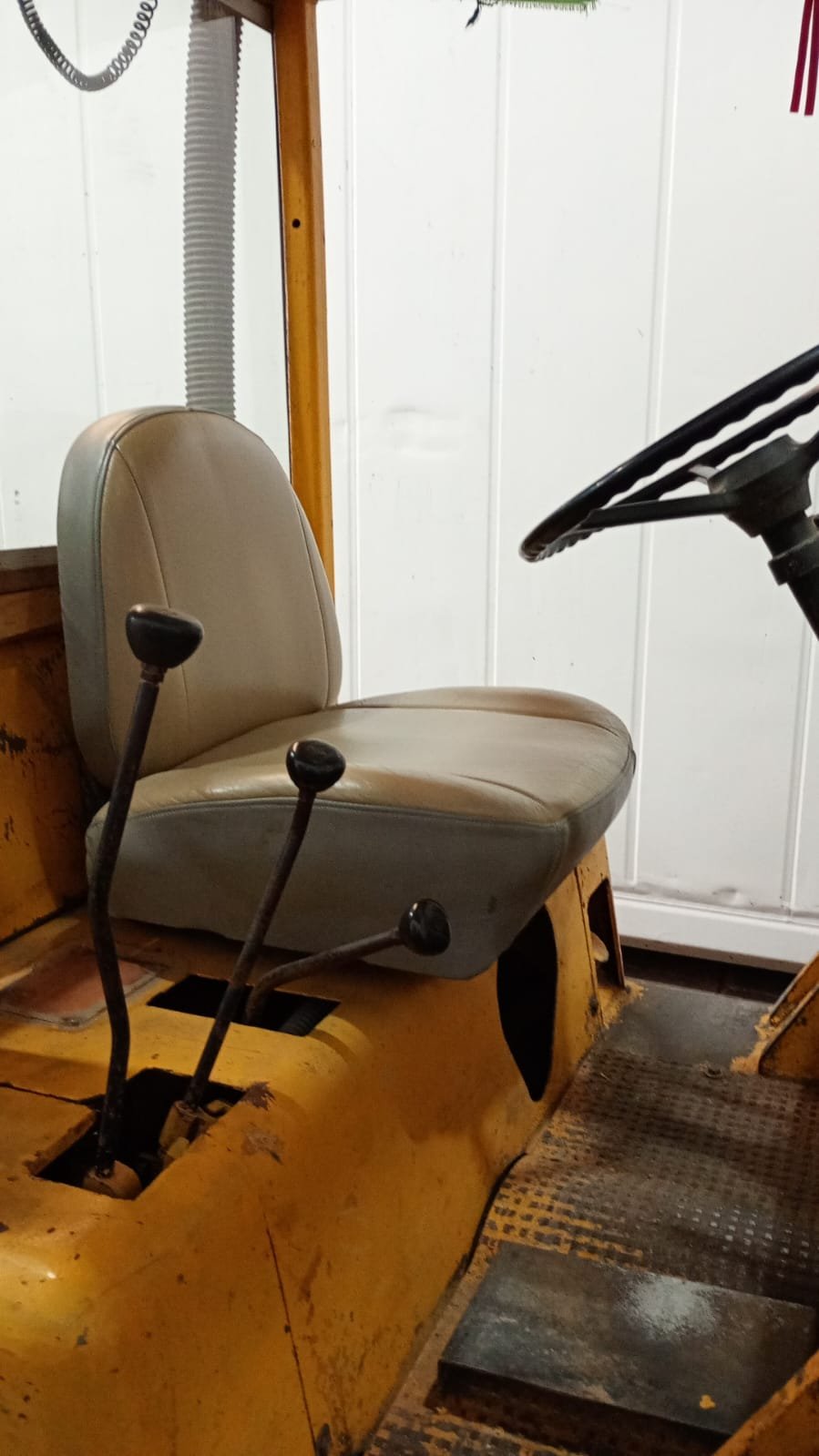 Empilhadeira Combustão - Hyster - H55N