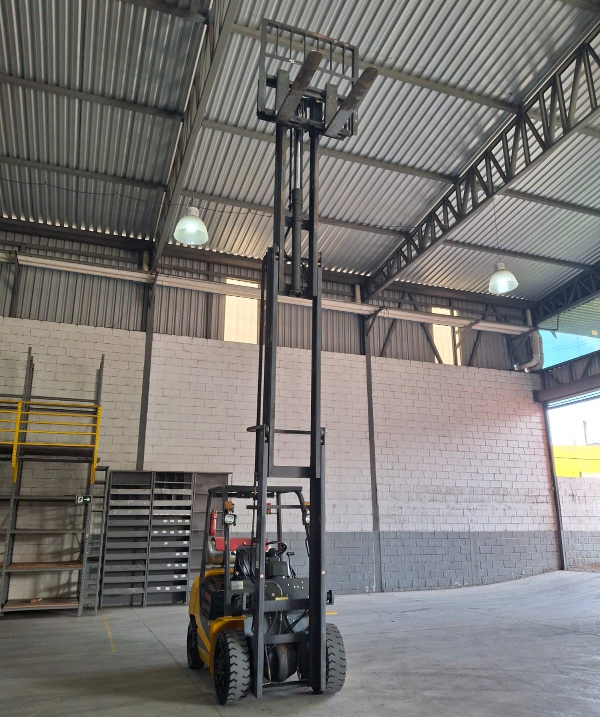 Empilhadeira Combustão - Xilin - FGY35