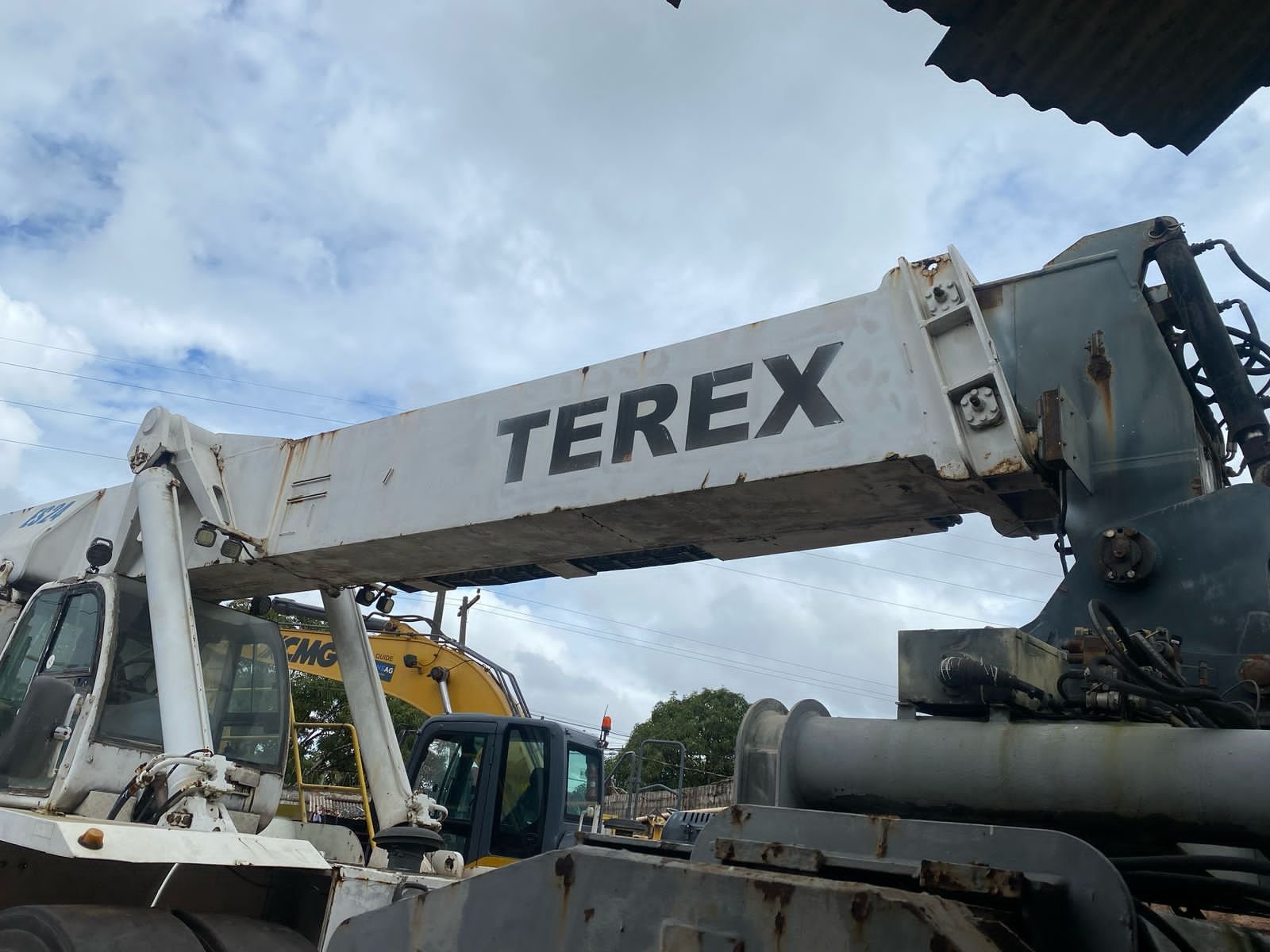 Empilhadeira Reach Stacker - Terex - TFC45