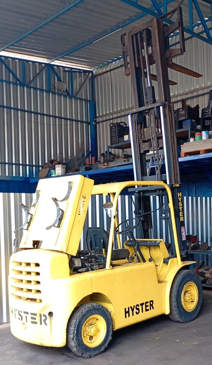 Empilhadeira Combustão - Hyster - H80J