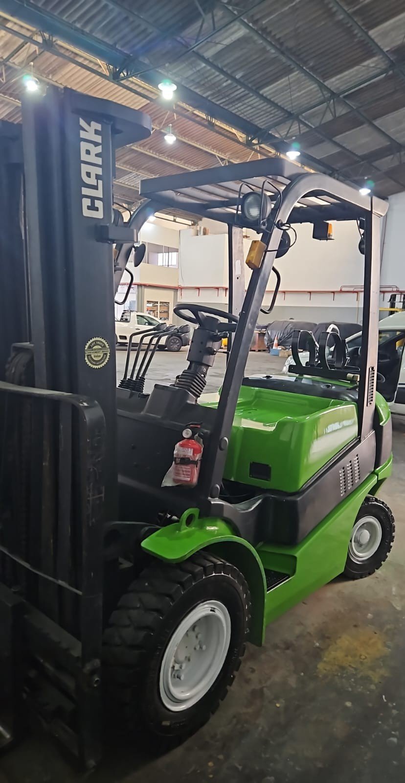 Empilhadeira Combustão - Clark - C25