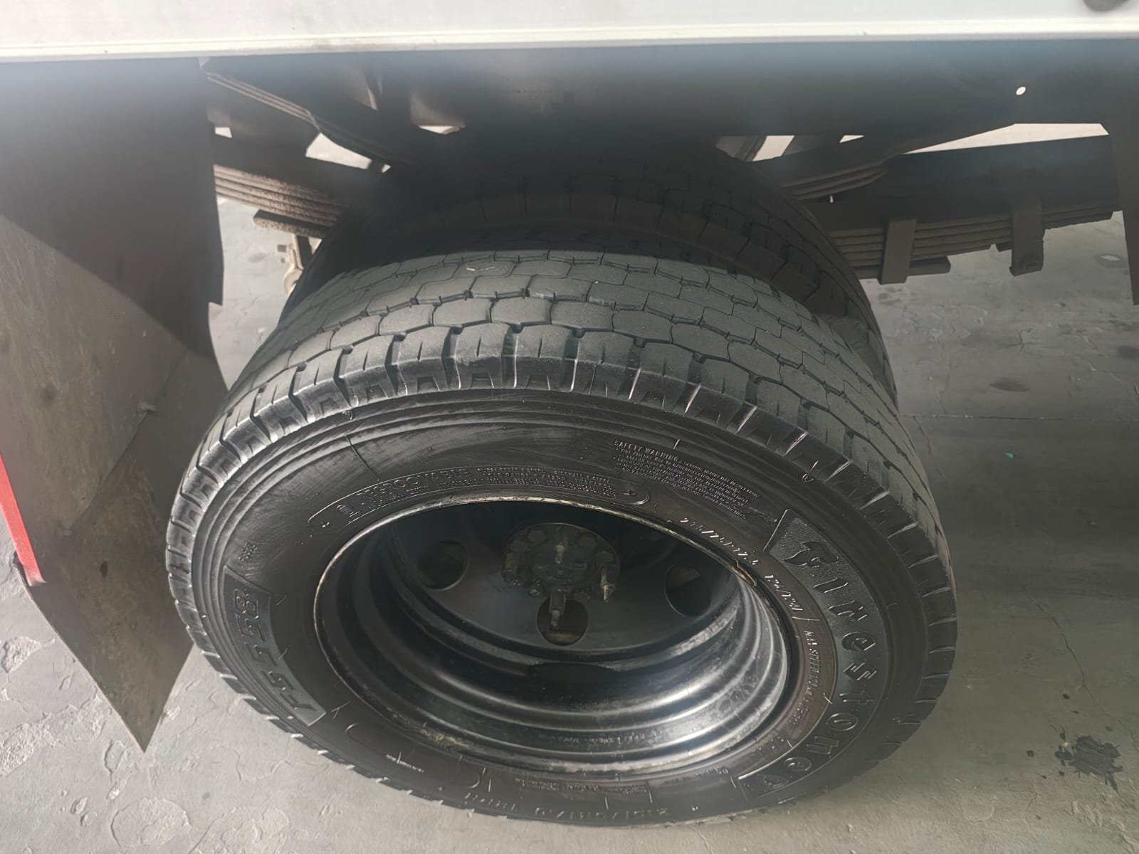 Caminhão - Ford - Cargo 712